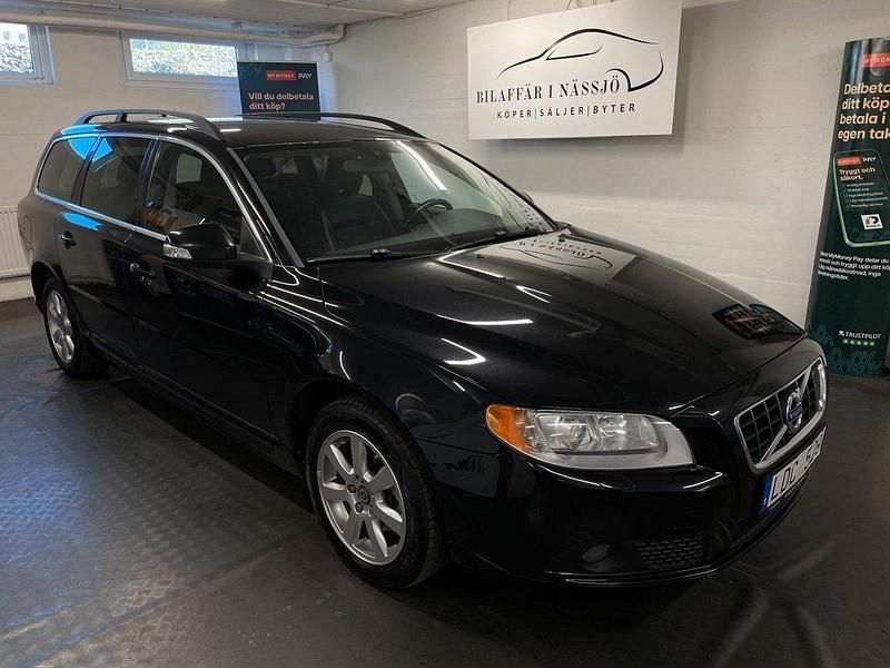 Svart Begagnad 2010 Volvo V70 Momentum Kombi | 59 900 kr (Marknadspris) - Bild 1/4