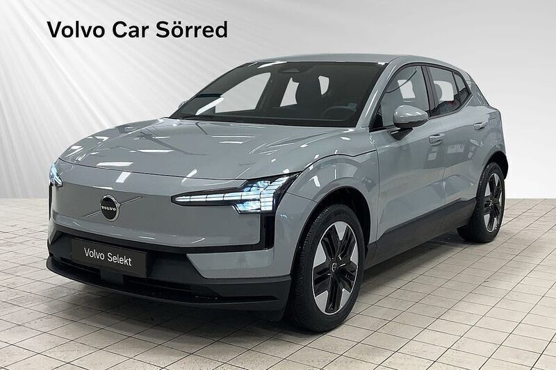 Grå Begagnad 2024 Volvo EX30 Single Motor Extended Range SUV | 379 900 kr - Bild 1/3