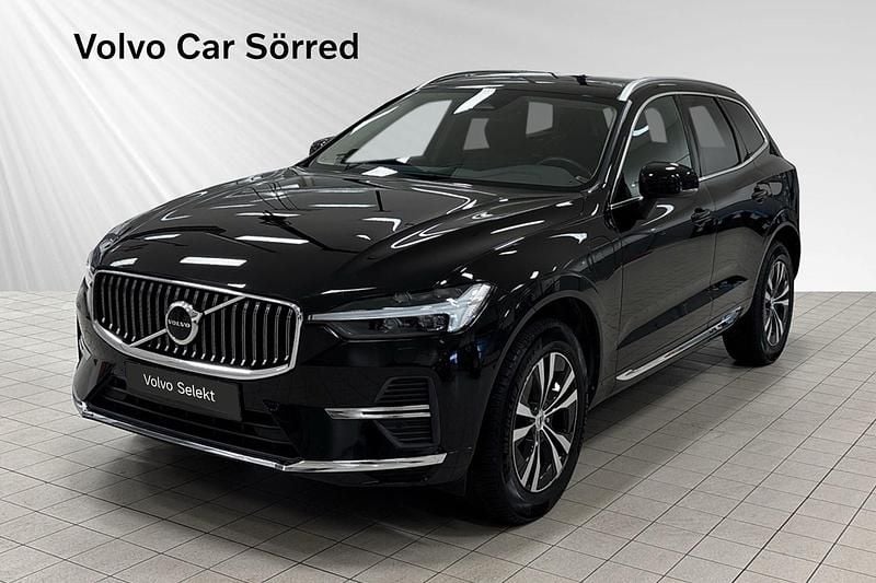 Svart Begagnad 2022 Volvo XC60 Core SUV | 399 900 kr (Bra pris) - Bild 1/3