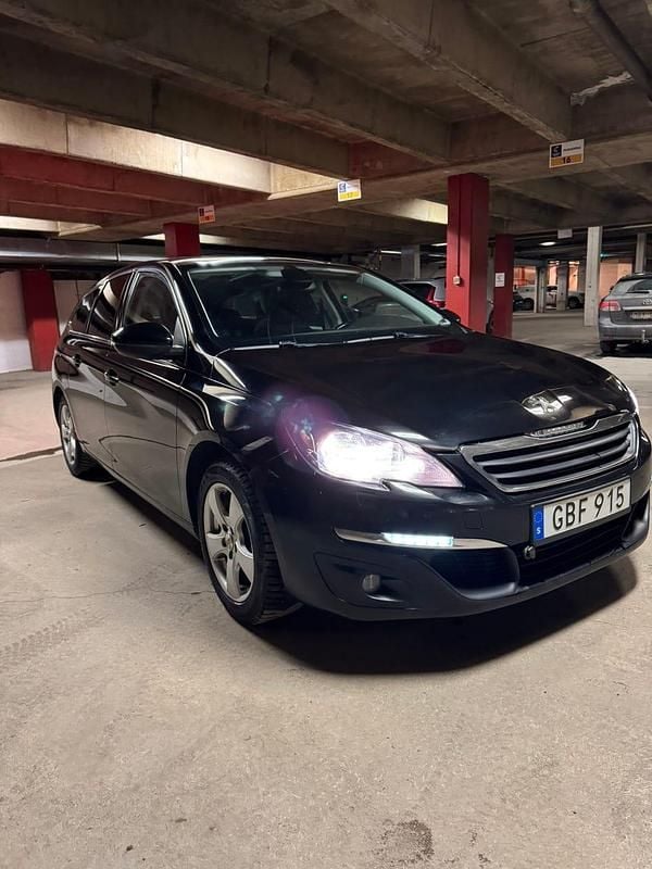 Begagnad Peugeot 308 SW 110 HK (80 kW) 2015 Kombi