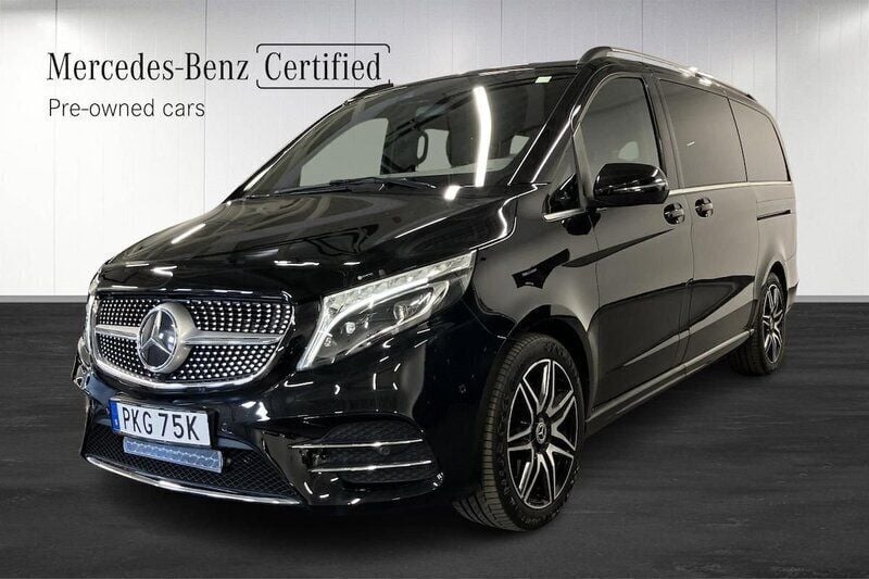 Svart Begagnad 2022 Mercedes V300 Avantgarde Minibuss | 679 900 kr (Superpris) - Bild 1/4
