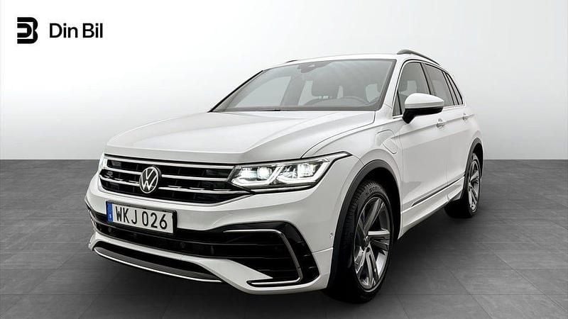 Vit Begagnad 2023 VW Tiguan R-line SUV | 419 900 kr (Dyr) - Bild 1/4