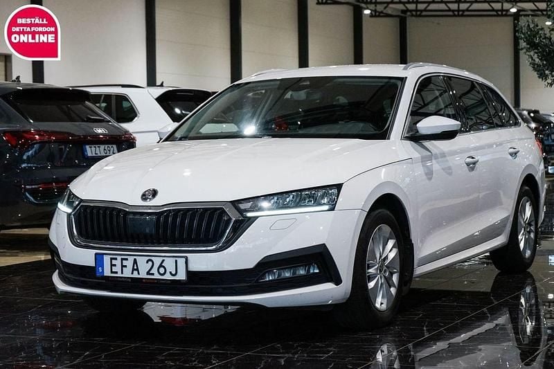 Vit Begagnad 2022 Skoda Octavia Ambition Kombi | 194 498 kr (Superpris) - Bild 1/4