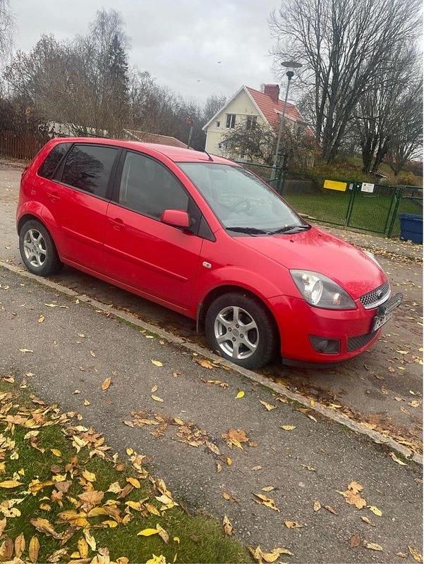 Begagnad 2007 Ford Fiesta Halvkombi | 13 000 kr (Superpris) - Bild 1/4