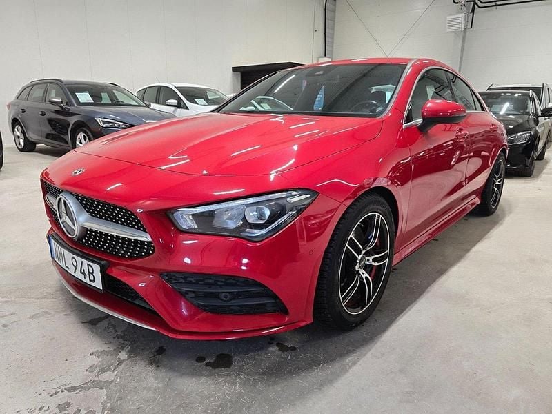 Röd Begagnad 2019 Mercedes CLA200 AMG Sportkupé | 279 500 kr (Bra pris) - Bild 1/4