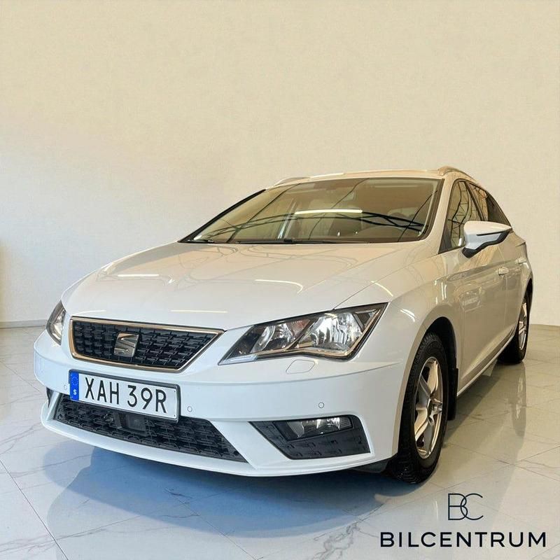 Vit Begagnad 2020 Seat Leon ST Kombi | 104 900 kr (Dyr) - Bild 1/4