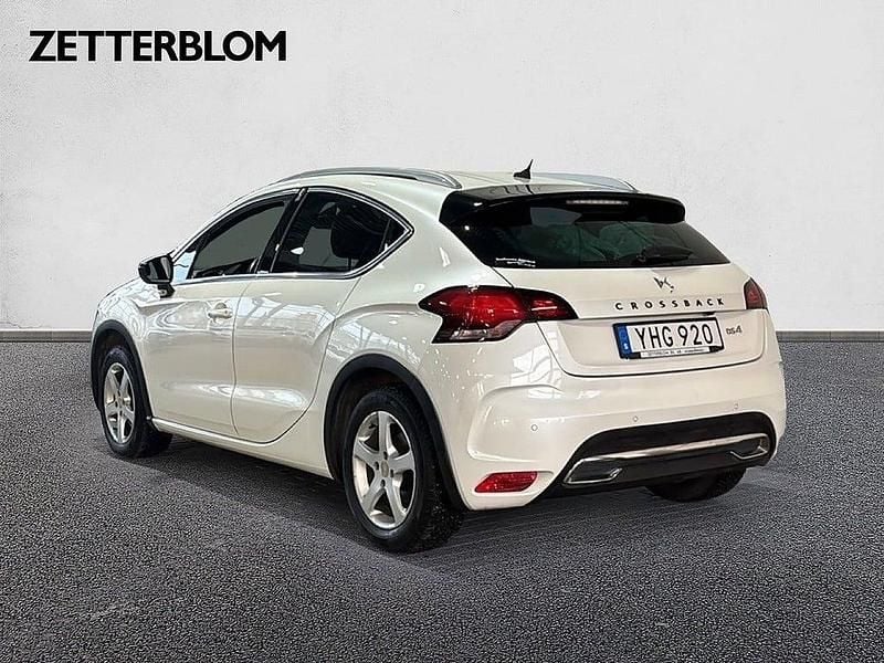 Begagnad DS Automobiles DS4 120 HK (88 kW) 2016 Vit Halvkombi