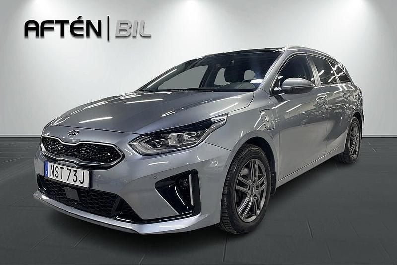 Grå Begagnad 2021 Kia Ceed Advance Halvkombi | 219 800 kr (Bra pris) - Bild 1/3