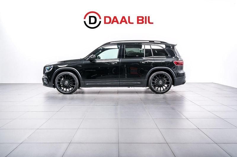 Svart Begagnad 2024 Mercedes GLB35 AMG SUV | 599 700 kr - Bild 1/4