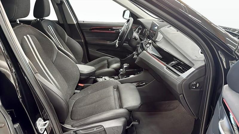 Begagnad BMW X1 Sport Line 220 HK (161 kW) 2021 Svart SUV