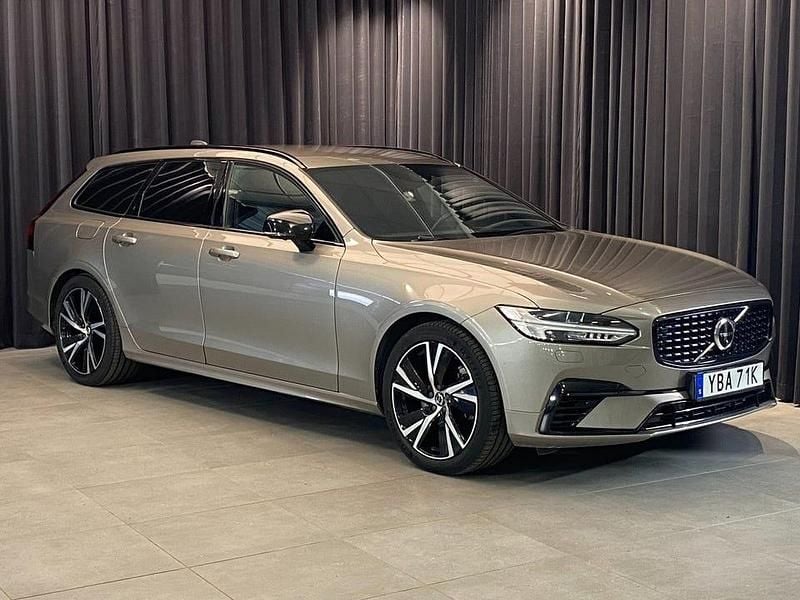 Grå Begagnad 2021 Volvo V90 R-Design Kombi | 359 500 kr (Marknadspris) - Bild 1/4