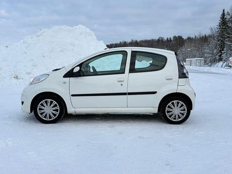 Begagnad Citroën C1 68 HK (50 kW) 2011 Halvkombi