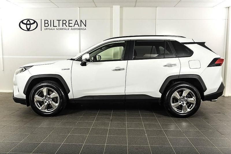 Begagnad Toyota RAV4 Hybrid Executive 218 HK (160 kW) 2019 Vit SUV