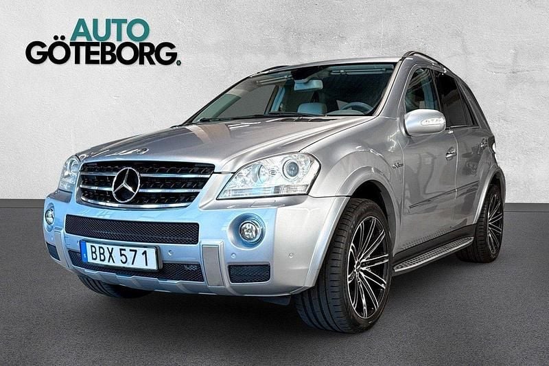 Ljusblå Begagnad 2006 Mercedes ML63 AMG AMG SUV | 219 900 kr - Bild 1/3