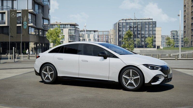 Vit Ny 2024 Mercedes EQE350 AMG Sedan | 871 400 kr (Dyr) - Bild 1/4