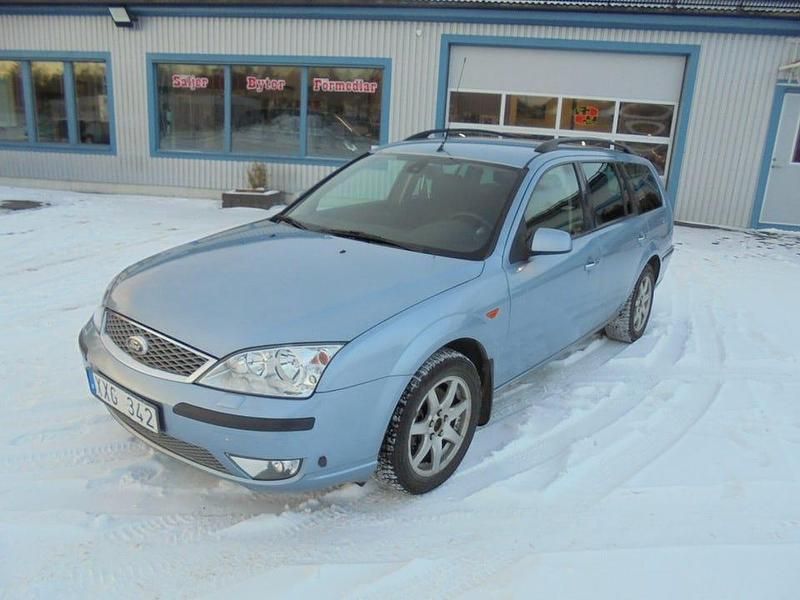 Begagnad Ford Mondeo 146 HK (107 kW) 2005 Blå Kombi