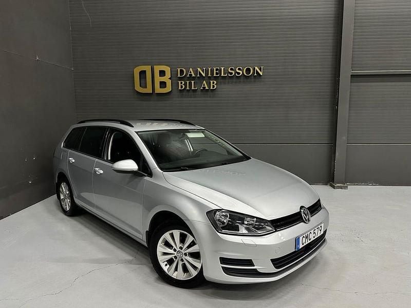 Silver Begagnad 2015 VW Golf VII Kombi | 89 800 kr (Marknadspris) - Bild 1/4