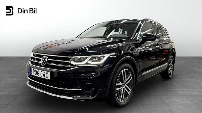 Svart Begagnad 2020 VW Tiguan Elegance SUV | 344 900 kr (Marknadspris) - Bild 1/4