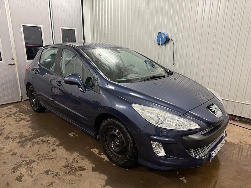 Mörkblå Begagnad 2008 Peugeot 308 Halvkombi | 37 999 kr (Bra pris) - Bild 1/4