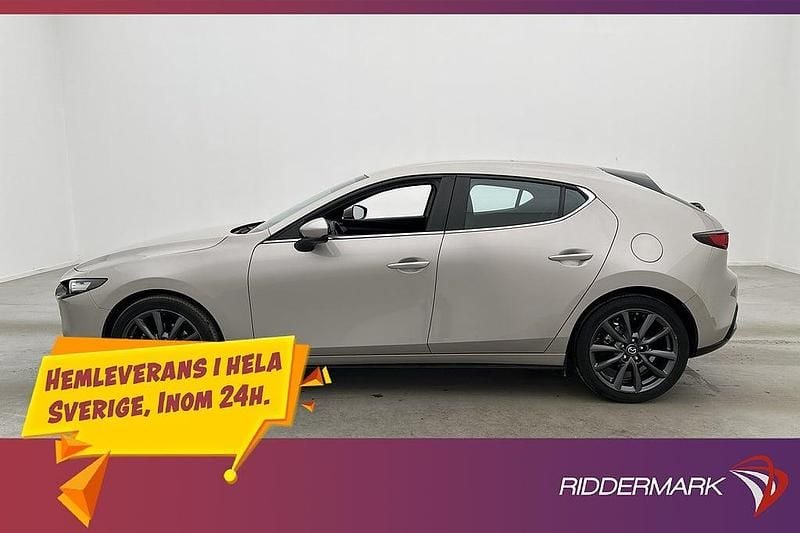 Brun Begagnad 2021 Mazda 3 Halvkombi | 229 900 kr (Dyr) - Bild 1/3