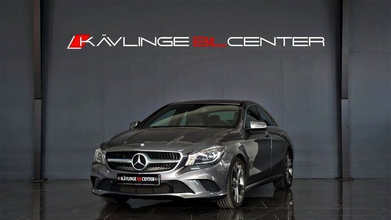Mörkgrå (grå) Begagnad 2015 Mercedes CLA200 Sportkupé | 144 900 kr (Superpris) - Bild 1/4