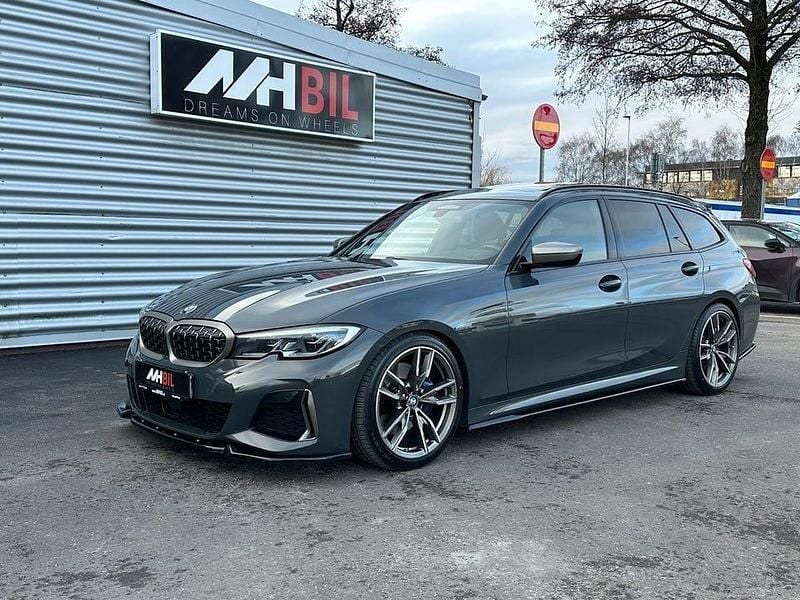 Grå Begagnad 2021 BMW M340 M Sport Sedan | 539 900 kr - Bild 1/4
