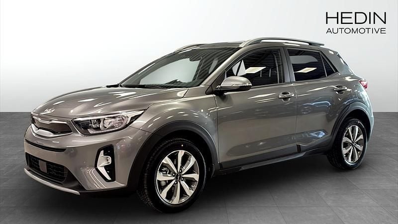 Grå Ny 2025 Kia Stonic SUV | 254 500 kr (Marknadspris) - Bild 1/4