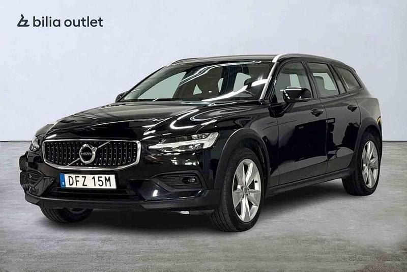 Svart Begagnad 2021 Volvo V60 CC Kombi | 274 900 kr (Lite dyr) - Bild 1/1