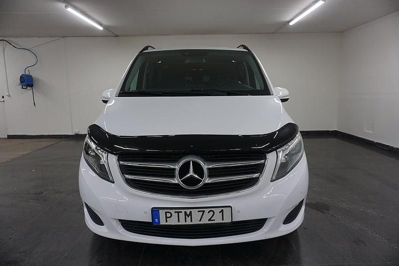 Begagnad Mercedes V220 163 HK (119 kW) 2015 Vit Minibuss