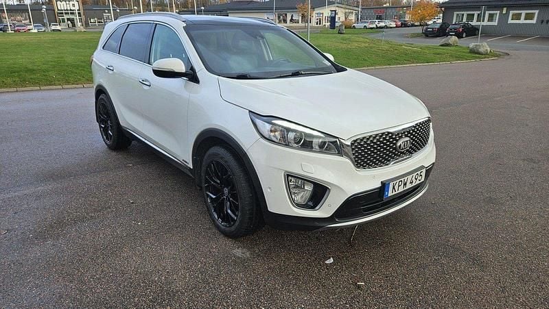 Vit Begagnad 2016 Kia Sorento SUV | 210 000 kr (Bra pris) - Bild 1/4