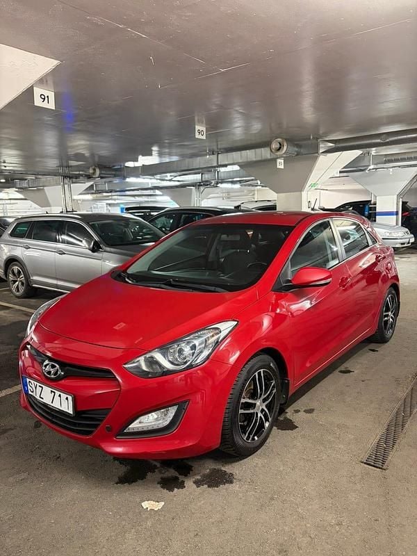 Begagnad 2014 Hyundai i30 Halvkombi | 78 000 kr (Marknadspris) - Bild 1/4