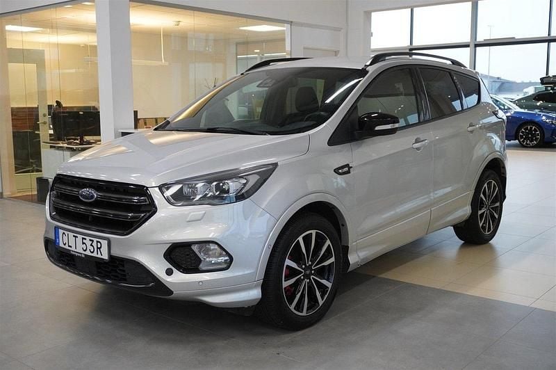 Grå Begagnad 2019 Ford Kuga ST-Line SUV | 174 990 kr (Lite dyr) - Bild 1/4