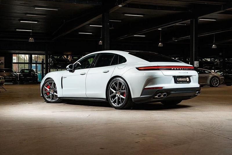 Begagnad Porsche Panamera 4S 544 HK (400 kW) 2025 Vit Sedan