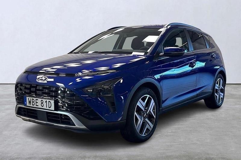 Blå Begagnad 2021 Hyundai Bayon Advanced SUV | 199 900 kr (Marknadspris) - Bild 1/4