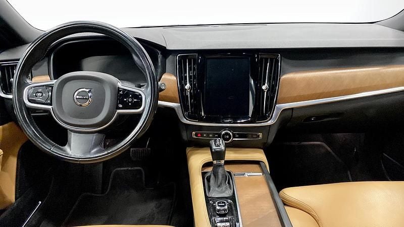 Begagnad Volvo V90 2017 Blå Kombi