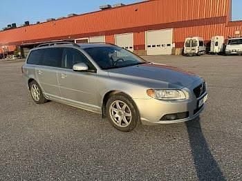 Grå Begagnad 2009 Volvo V70 Momentum Kombi | 52 000 kr (Bra pris) - Bild 1/4