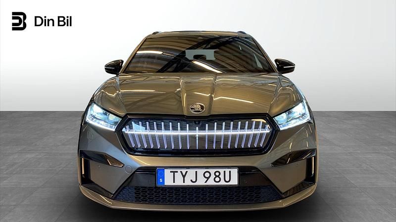 Begagnad Skoda Enyaq iV SportLine 210 kW (286 HK) 2024 Grå SUV