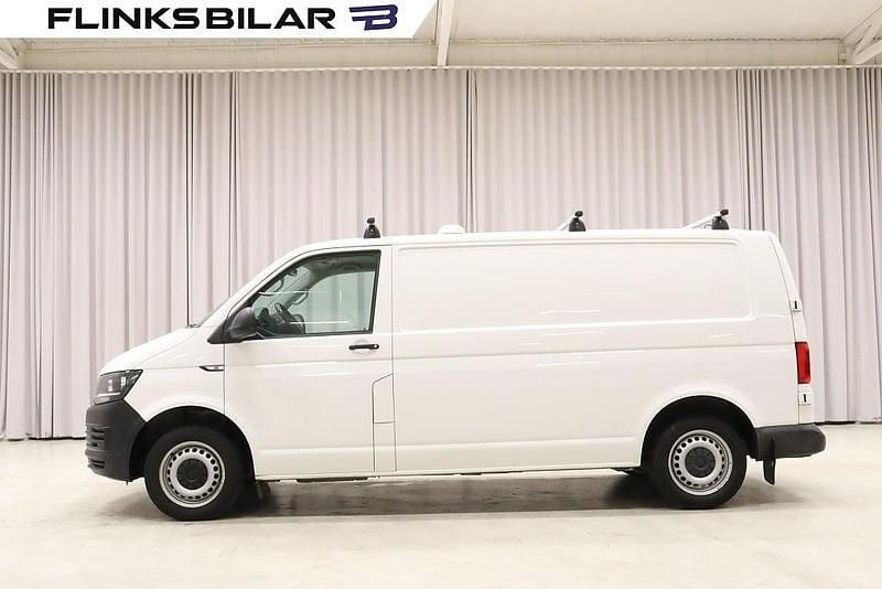 Vit Begagnad 2018 VW Transporter Van | 258 750 kr - Bild 1/4