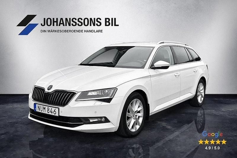 Vit Begagnad 2016 Skoda Superb Kombi | 209 900 kr (Lite dyr) - Bild 1/4