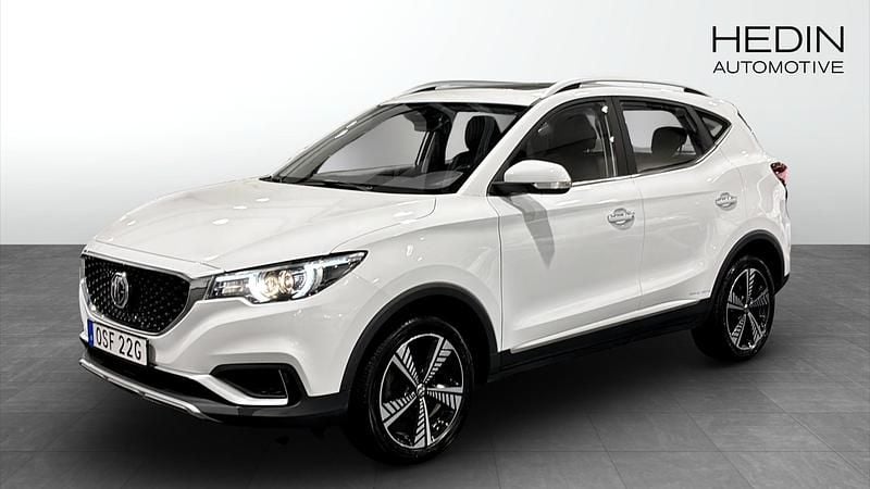 Vit Begagnad 2021 MG ZS Luxury SUV | 149 800 kr (Marknadspris) - Bild 1/4