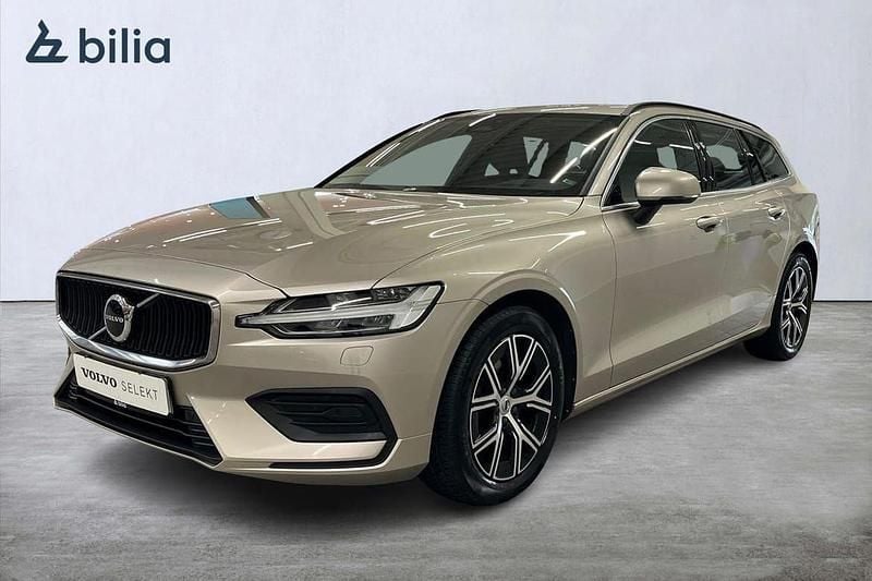 Ljusgrå (grå) Begagnad 2023 Volvo V60 Core Kombi | 319 000 kr (Bra pris) - Bild 1/3