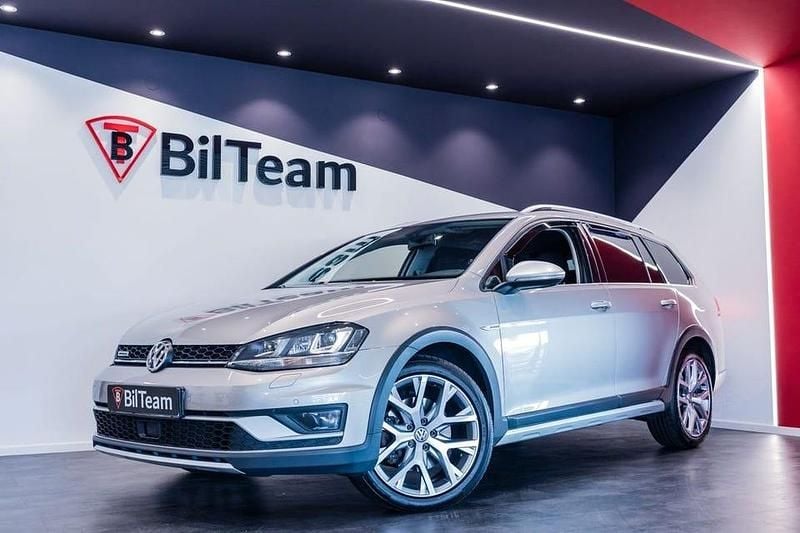 Begagnad VW Golf Alltrack 184 HK (135 kW) 2015 Silver Kombi
