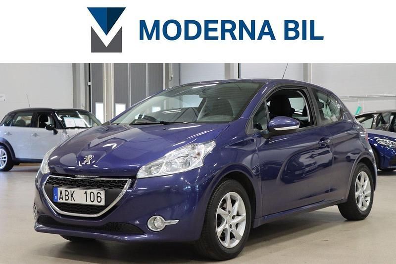 Mörkblå Begagnad 2013 Peugeot 208 Halvkombi | 29 900 kr (Superpris) - Bild 1/4