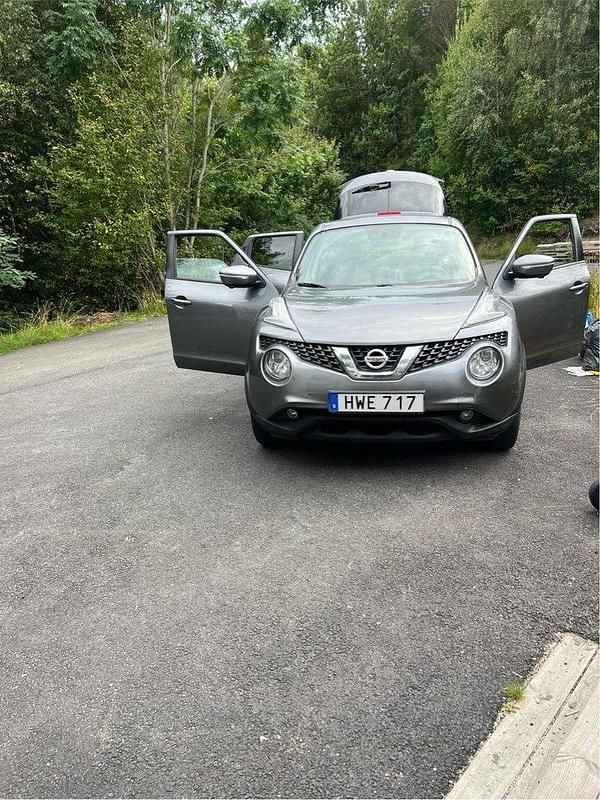 Grå Begagnad 2015 Nissan Juke SUV | 85 000 kr (Marknadspris) - Bild 1/4