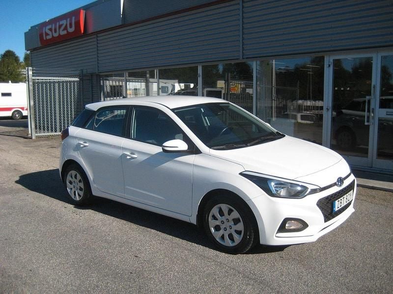 Vit Begagnad 2020 Hyundai i20 Edition Halvkombi | 149 800 kr (Marknadspris) - Bild 1/4