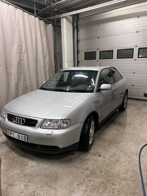 Begagnad 1997 Audi A3 Halvkombi | 25 000 kr (Superpris) - Bild 1/4
