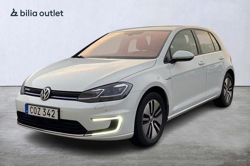 Begagnad VW e-Golf 100 kW (136 HK) 2018 Vit Halvkombi