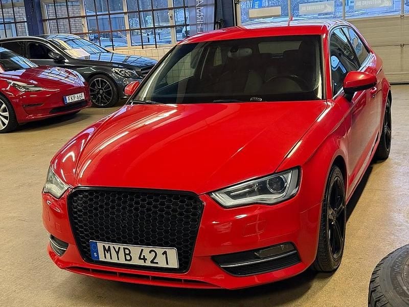Begagnad Audi A3 150 HK (110 kW) 2012 Röd Halvkombi