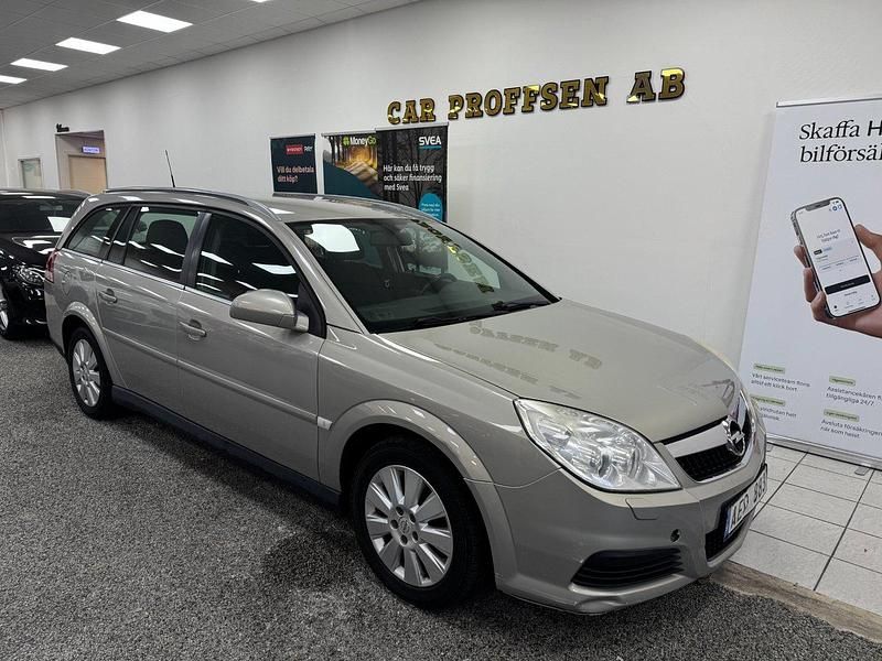Grå Begagnad 2007 Opel Vectra Kombi | 19 900 kr (Marknadspris) - Bild 1/4