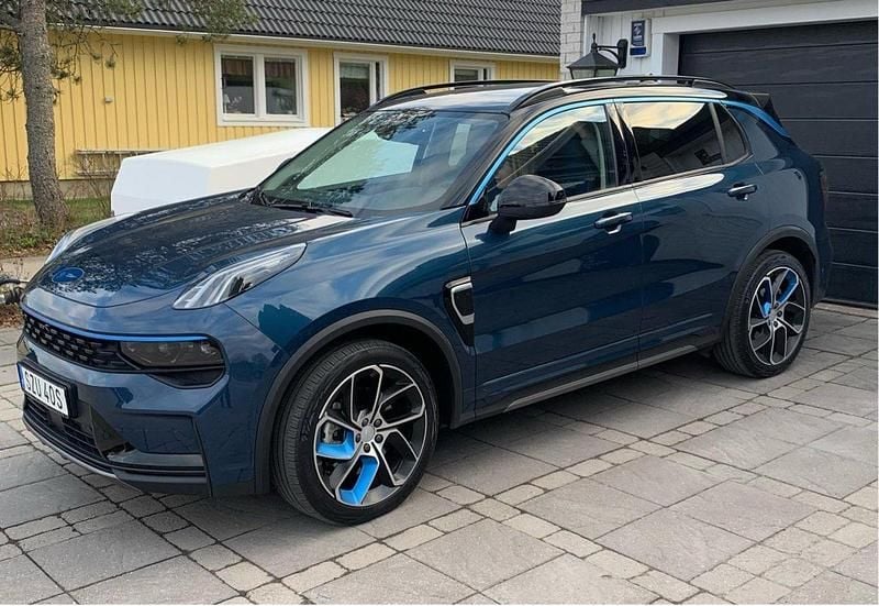 Blå Begagnad 2022 Lynk & Co 01 SUV | 247 000 kr - Bild 1/1